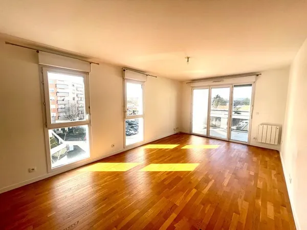 Saint-Gratien coeur de ville : Appartement 4 pièces avec terrasse dans résidence récente