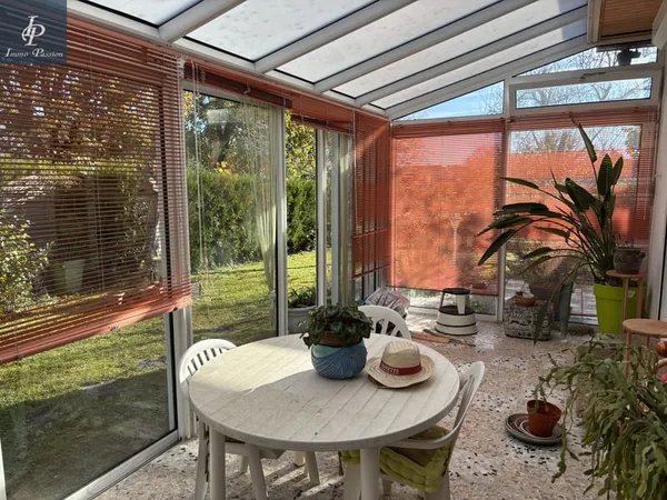 A VENDRE SAINT APOLLINAIRE (Au calme dans impasse) maison de type 6 sur 741 m2 de jardin