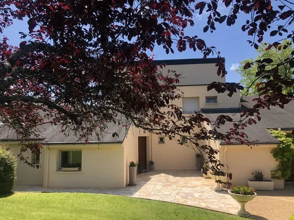 Très belle villa contemporaine.