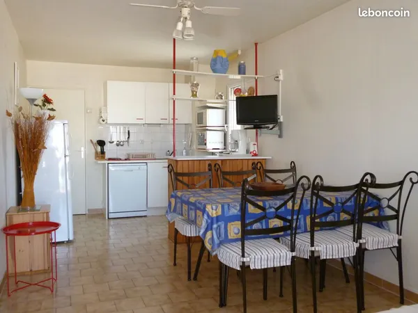 Beau P2 Cabine, 4 pers à 100 m de la plage, parking privé