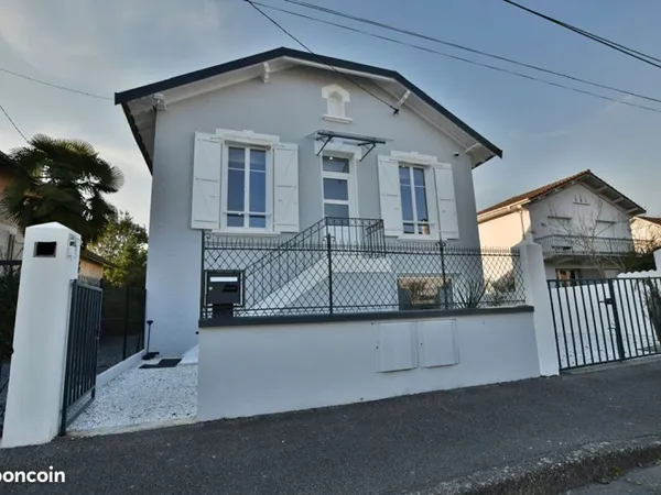 Propriété 5 pièces 165 m²