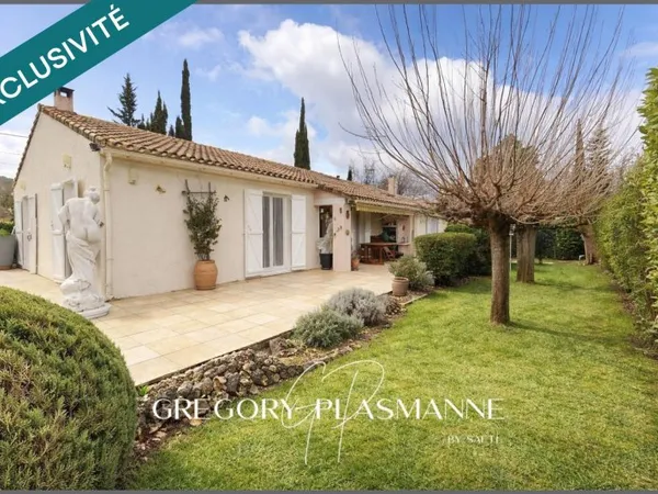 Maison 3 chambres de plain-pied avec Piscine !