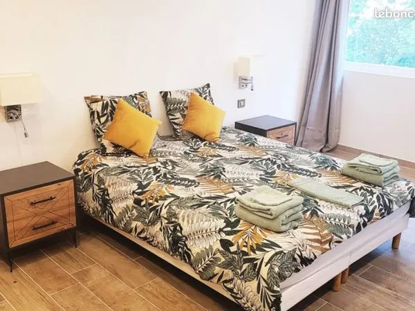 LILLE HYPER-CENTRE "rue gustave delory" Appartement en colocation Pour 2 étudiants