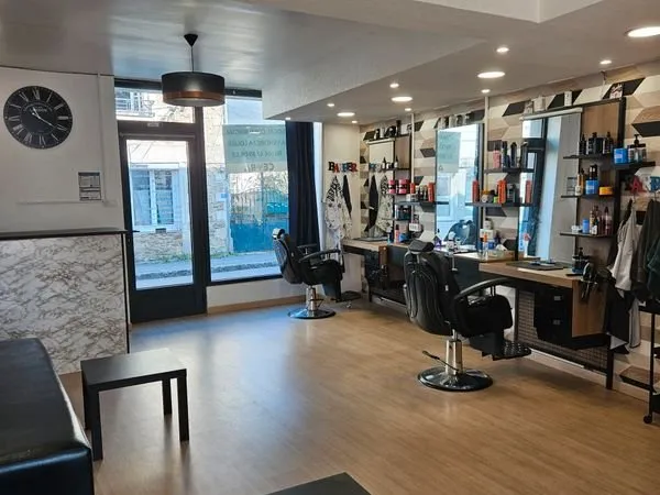Local commercial - 45 m² avec vitrine - centre ville NORT-SUR-ERDRE