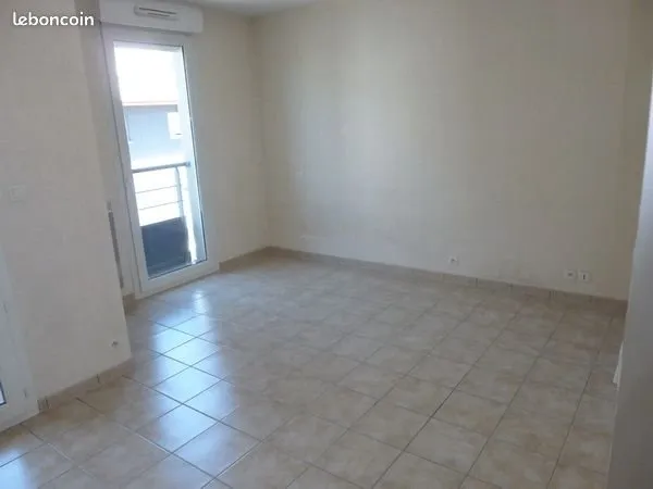 Studio 1 pièce 24 m²