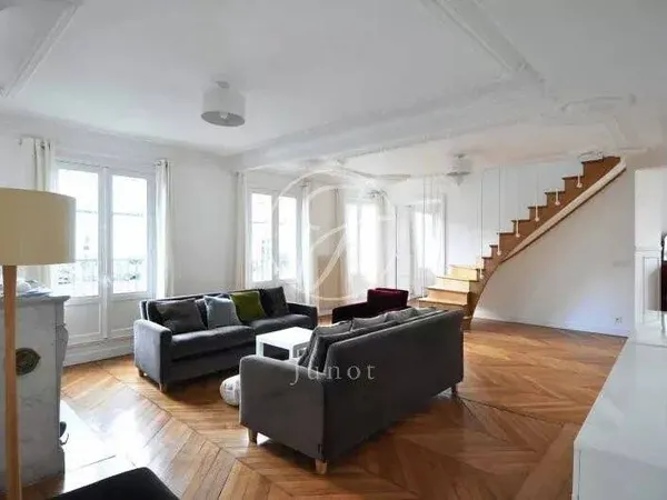Appartement 6 pièces 183 m²