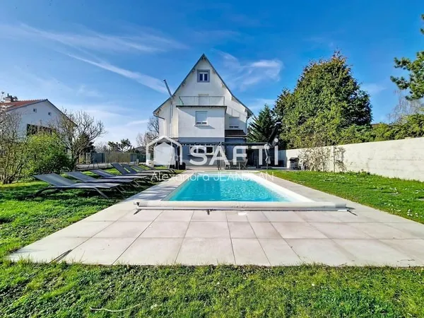 Grande maison familiale avec piscine