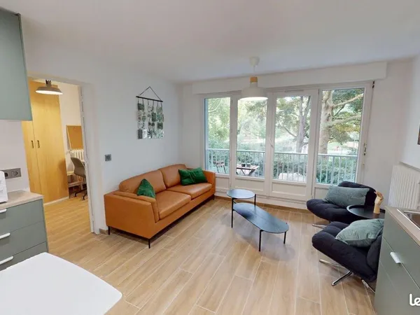 Chambre 5 pièces 75 m²