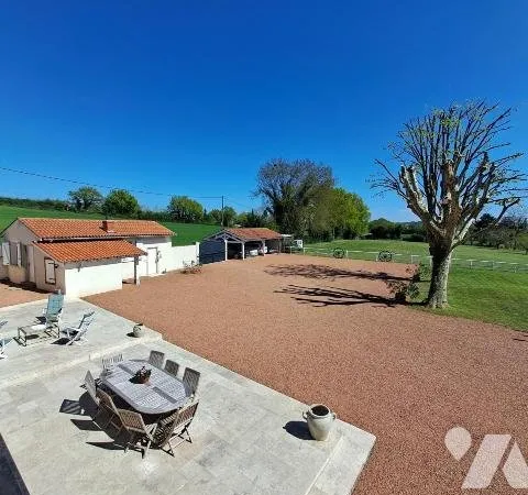 Maison 10 pièces 200 m²