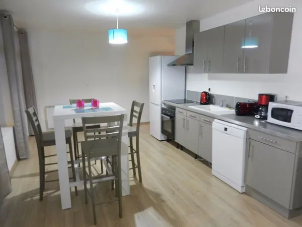 Calais Lafayette - F3 90 m² - meublé - avec parking -libre de suite