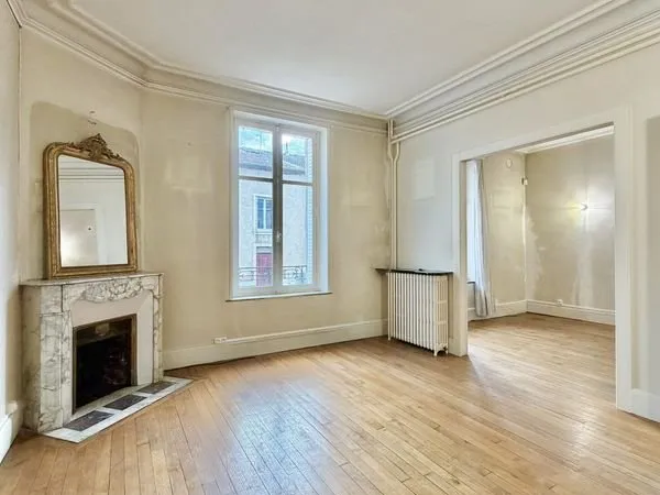 Propriété 10 pièces 227 m²