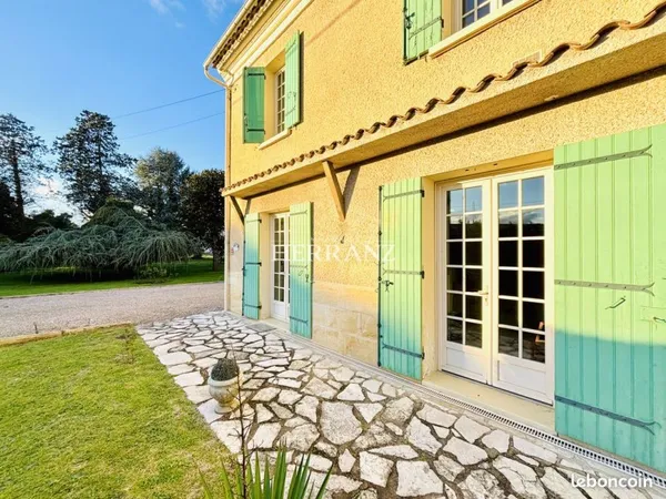 Maison 6 pièces 205 m²