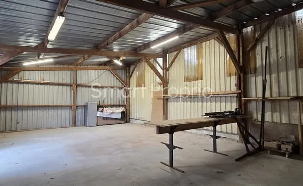 PONT-PÉAN Local d'activité 90 m2 Garage / Atelier Accè