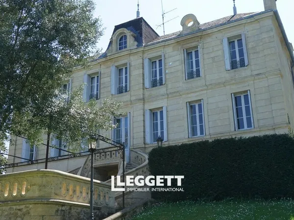 Château 10 pièce(s), SAINT-ÉMILION