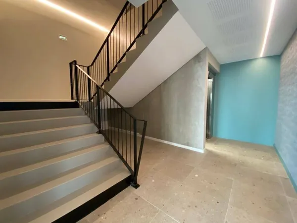 Bureau 370 m²