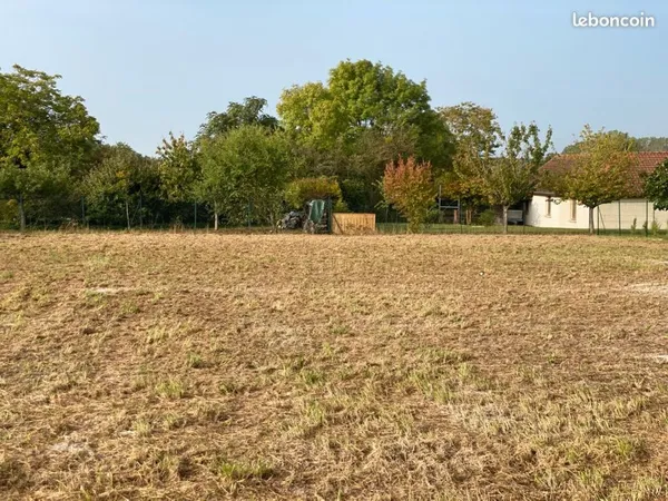 Terrain à bâtir 1346 M² Saint-Benoît-sur-Seine
