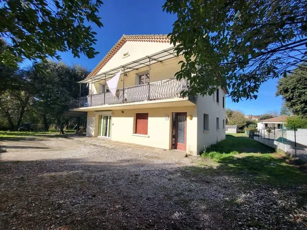 VILLA 8 PIECES QUISSAC