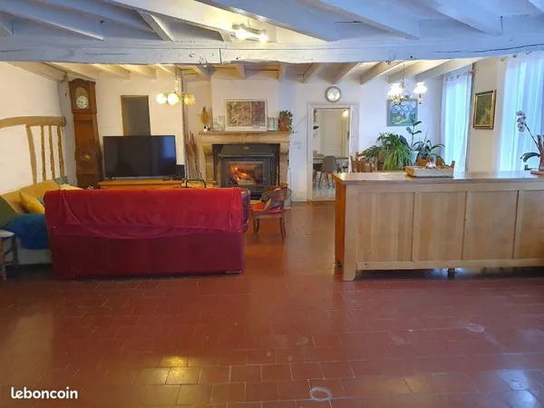 Maison 7 pièces 185 m²