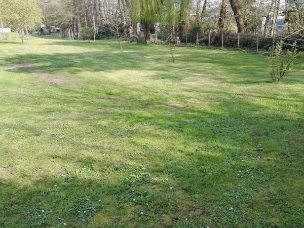 Terrain constructible à Monnaie