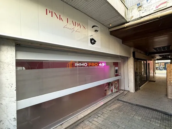 Local commercial 28 m² Cholet