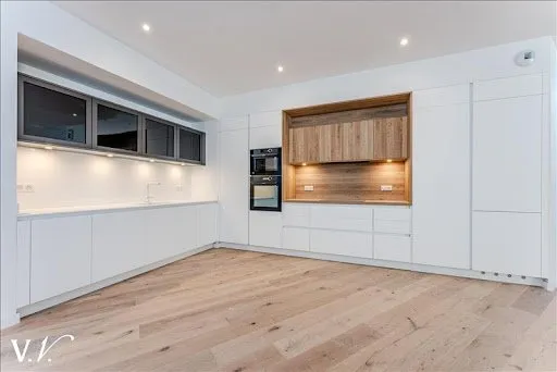 Appartement 5 pièces 178 m²