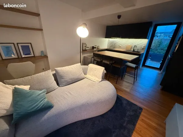 Duplex T3 meublé avec terrasse (780 CC)