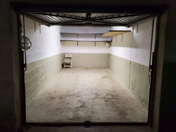 Parking 15 m²