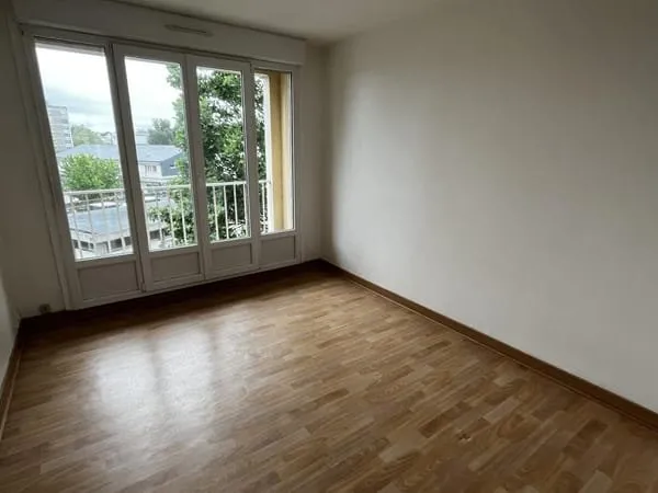A louer Brest Kergoat proche facs T3