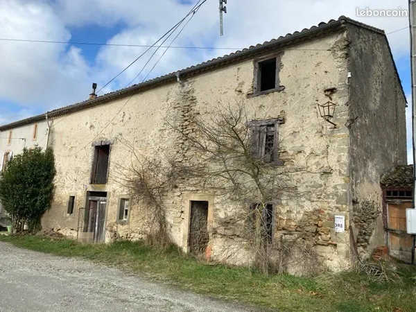 Ancien corps de ferme à rénover