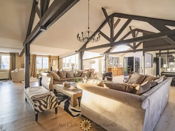 Appartement 8 pièces 295 m²