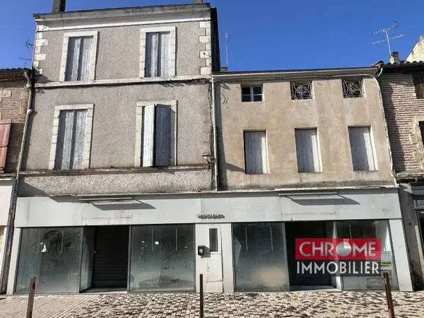 Immeuble à vendre dans l'hypercentre : magasin 175 m² + appartement 250 m²