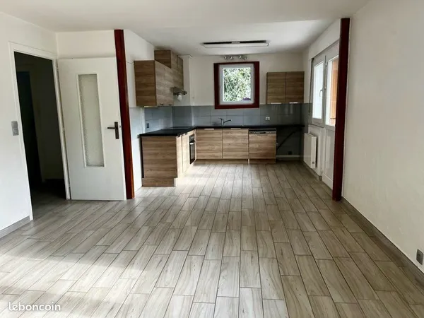 Appartement 3 pièces 72 m² avec grand jardin - Étrembières (Pas de l'Échelle), proche Suisse