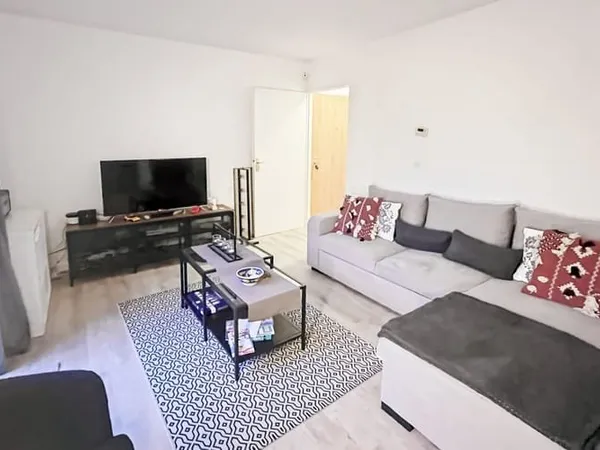 Studio 1 pièce 28 m²