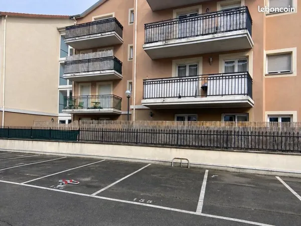 Stationnement Location Pontault-Combault   50€