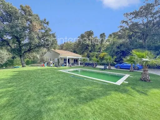 Villa 7 pièces 160 m²