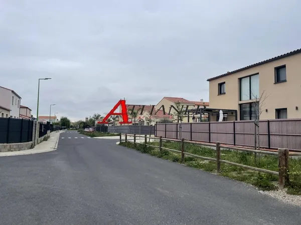 Palau Del Vidre - Terrain à batir 4 Faces - 441m2 - Lotissem
