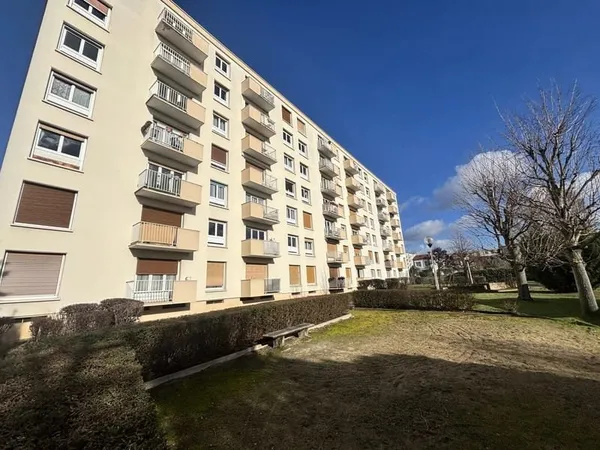 HOUILLES LA MAIN DE FER EXCLUSIVITE