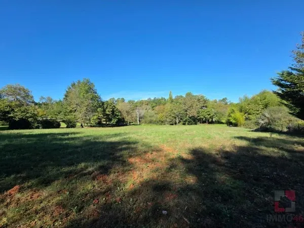 Terrain à bâtir de 4960m²