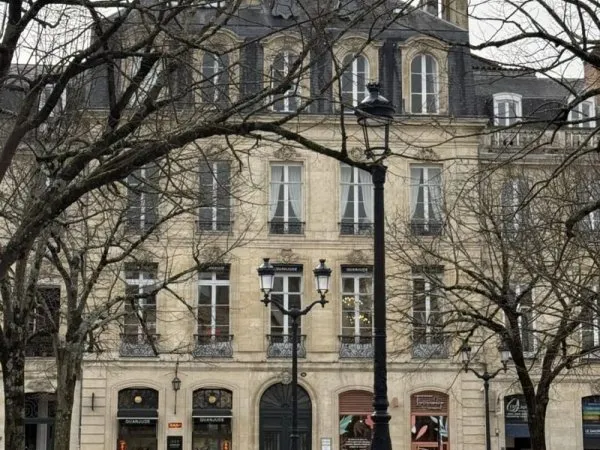 Entrepôt 130 m²