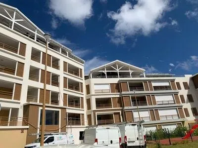 A Vendre Spacieux T4 avec Terrasse Couverte et Magnifique Vue Mer