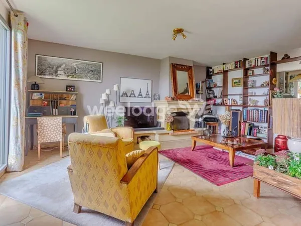 Maison 5 pièces 138 m²