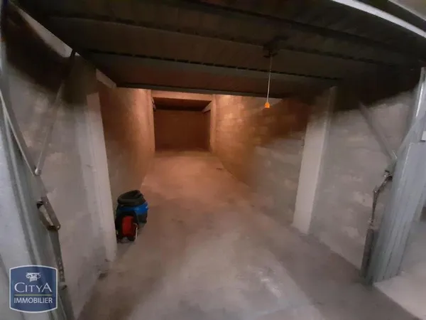 Stationnement Location Poitiers   115€