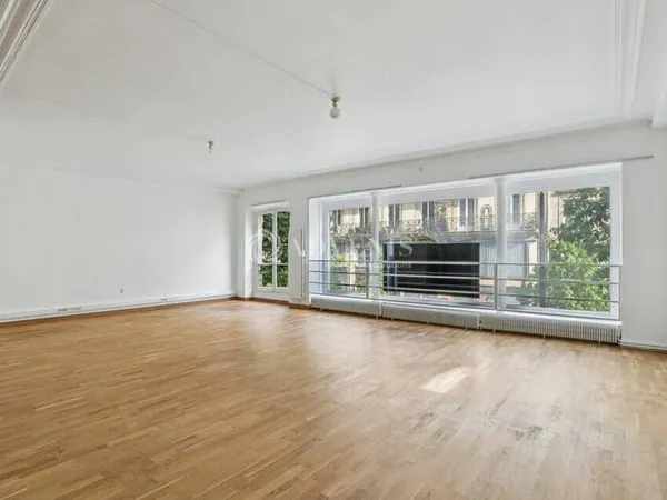 Bureaux 118 m²