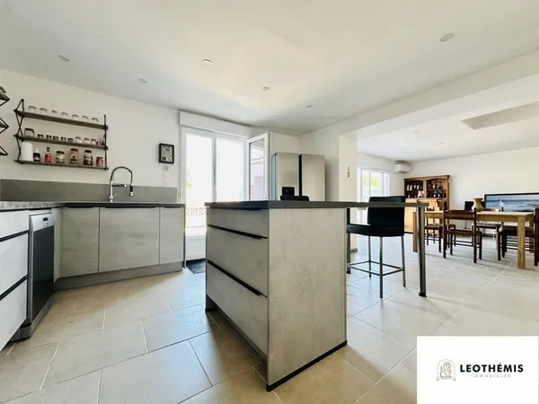 Maison de plain-pied 5 pièces 128 m²