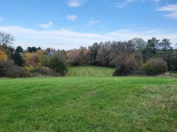 Terrain 3927 m²