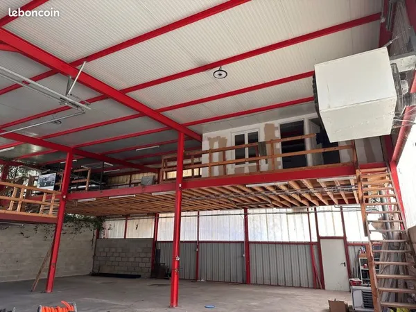 Local 450 m² Saint-Dizier