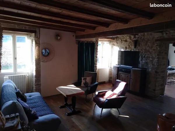 ARCHELANGE : Maison de village à 10 minutes de Dole