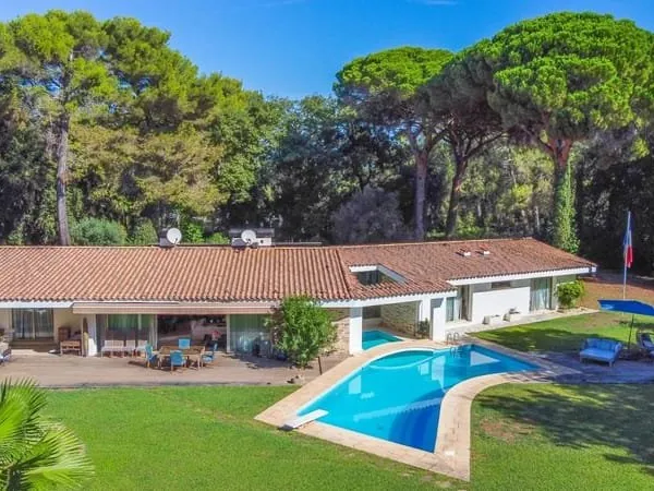 Villa de charme dans domaine privé - Mougins