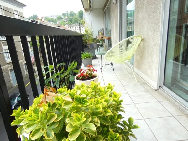 Grand T4 ASCENSEUR BALCON STATIONNEMENT