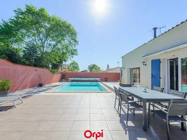 Maison 6 pièces 180 m²